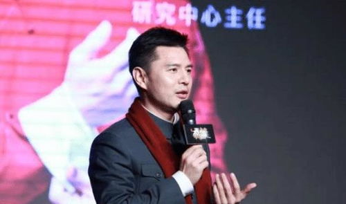 他曾是央視知名主持人,后離職發(fā)展手工藝品,如今怎么樣了